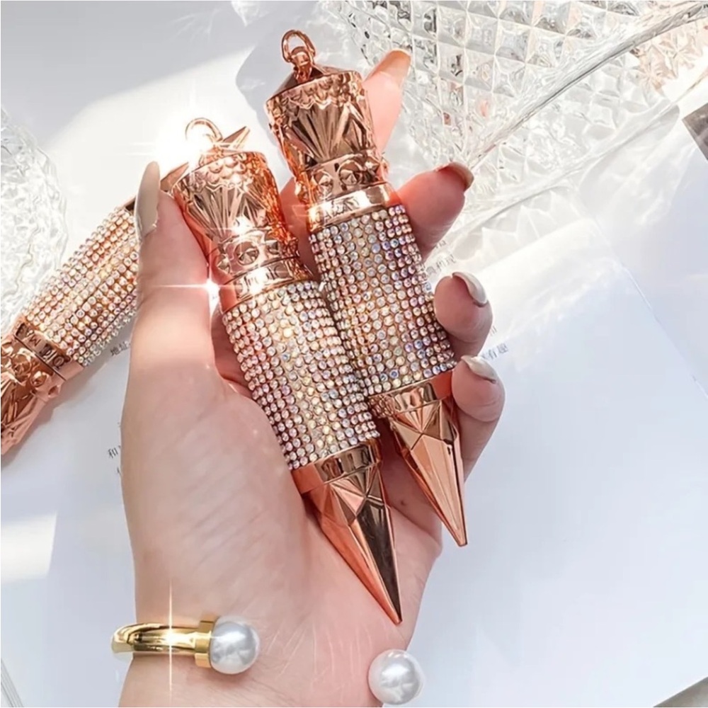 Rose Gold Mascara - Picture 2 of 3